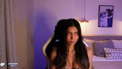 Snapshot of abril_w18 chatting on April 19, 2026, 10:45 pm My name is Alexa. Please say hello I like to chat with you. If you have requests please use tip online show from April 19, 2026, 10:45 pm
