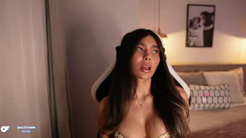 Snapshot of abril_w18 chatting on April 20, 2026, 11:39 pm My name is Alexa. Please say hello I like to chat with you. If you have requests please use tip online show from April 20, 2026, 11:39 pm