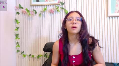 abrilmirren online show from March 24, 2026, 11:15 am