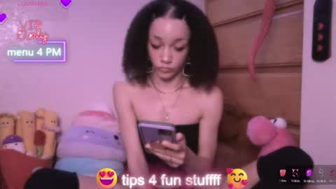 Snapshot of abruisedpeach chatting on June 9, 2026, 2:45 am Peach online show from June 9, 2026, 2:45 am