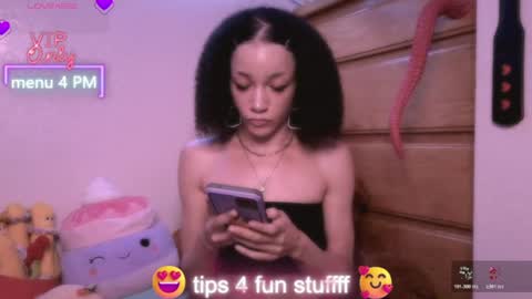 Snapshot of abruisedpeach chatting on June 16, 2026, 2:25 am Peach online show from June 16, 2026, 2:25 am