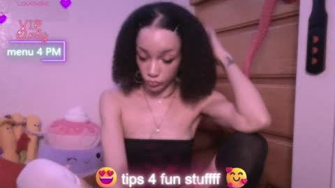 Peach online show from June 23, 2026, 3:04 am