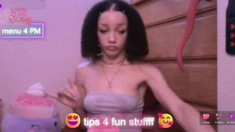 Peach online show from August 4, 2026, 2:37 am