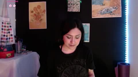 Snapshot of absentavert chatting on February 27, 2026, 12:43 am Absenta vert online show from February 27, 2026, 12:43 am