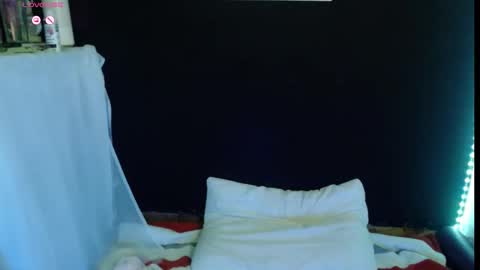 Snapshot of absentavert chatting on March 7, 2026, 10:40 pm Absenta vert online show from March 7, 2026, 10:40 pm