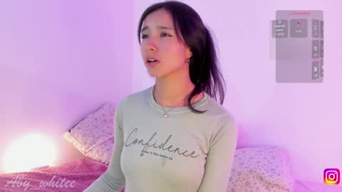 Snapshot of aby_whitee chatting on December 10, 2024, 5:28 am Aby online show from December 10, 2024, 5:28 am