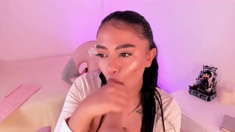 Snapshot of abynanami chatting on November 4, 2025, 10:42 pm Abynanami online show from November 4, 2025, 10:42 pm