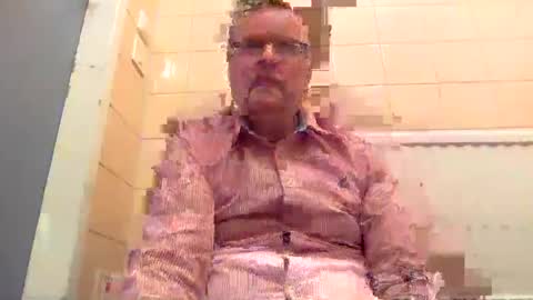 Snapshot of accel4 chatting on March 3, 2025, 12:48 pm accel4 online show from March 3, 2025, 12:48 pm