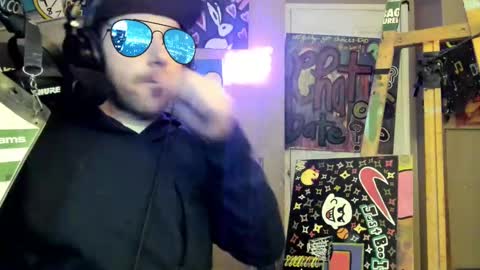 Snapshot of aceshadowz chatting on October 3, 2025, 12:02 pm Mike online show from October 3, 2025, 12:02 pm