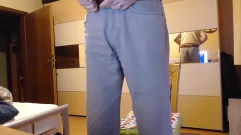 Snapshot of ach471 chatting on December 3, 2024, 7:10 am ach471 online show from December 3, 2024, 7:10 am