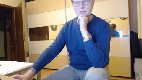 Snapshot of ach471 chatting on December 13, 2024, 6:16 pm ach471 online show from December 13, 2024, 6:16 pm