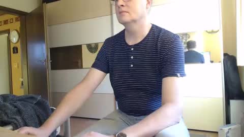 Snapshot of ach471 chatting on December 22, 2024, 9:11 am ach471 online show from December 22, 2024, 9:11 am