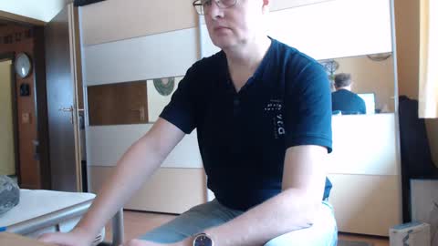 Snapshot of ach471 chatting on January 4, 2025, 10:16 am ach471 online show from January 4, 2025, 10:16 am