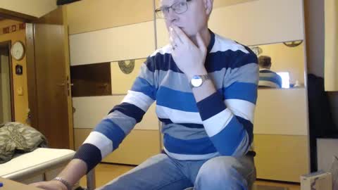 Snapshot of ach471 chatting on January 9, 2025, 6:17 am ach471 online show from January 9, 2025, 6:17 am