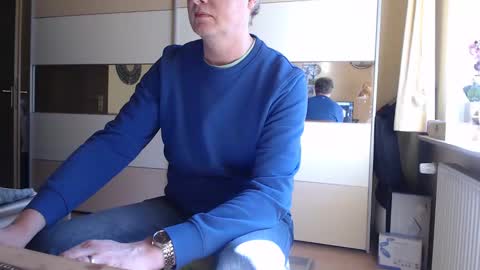 Snapshot of ach471 chatting on March 6, 2025, 10:20 am ach471 online show from March 6, 2025, 10:20 am