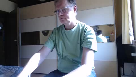 Snapshot of ach471 chatting on March 9, 2025, 12:20 pm ach471 online show from March 9, 2025, 12:20 pm