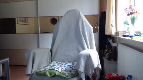 Snapshot of ach471 chatting on October 12, 2025, 8:02 am ach471 online show from October 12, 2025, 8:02 am