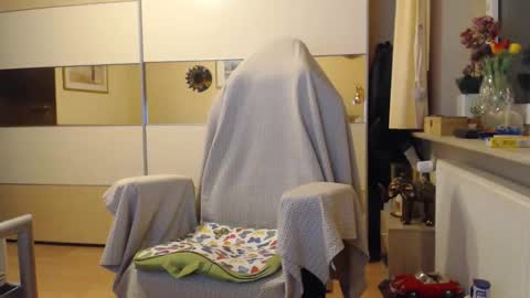 Snapshot of ach471 chatting on October 14, 2025, 4:57 am ach471 online show from October 14, 2025, 4:57 am