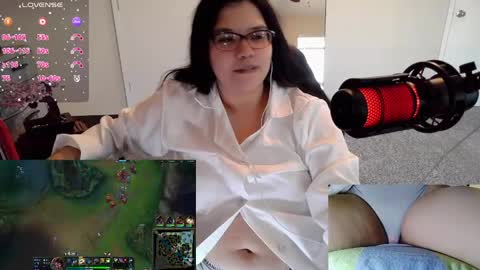 Snapshot of achubbygummy chatting on April 24, 2026, 9:50 pm AChubbyGummy online show from April 24, 2026, 9:50 pm