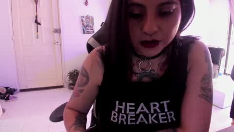 Snapshot of acid_alice666 chatting on October 21, 2025, 3:24 pm Alice online show from October 21, 2025, 3:24 pm