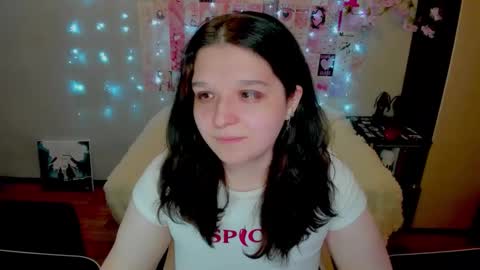Kate online show from April 24, 2026, 1:41 am
