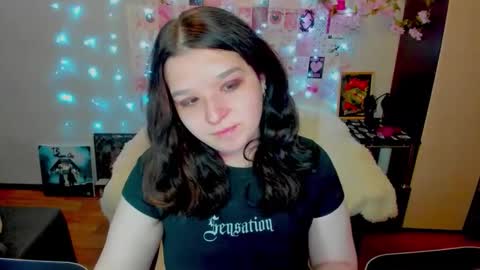 Snapshot of acid_kate chatting on May 14, 2026, 12:06 am Kate online show from May 14, 2026, 12:06 am