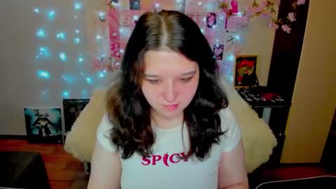 Snapshot of acid_kate chatting on May 18, 2026, 11:32 pm Kate online show from May 18, 2026, 11:32 pm