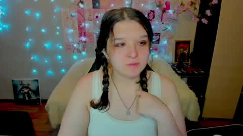 Snapshot of acid_kate chatting on June 29, 2026, 11:38 pm Kate online show from June 29, 2026, 11:38 pm