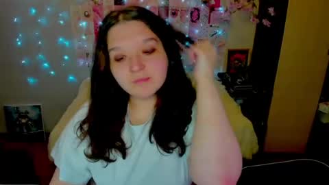 Snapshot of acid_kate chatting on July 7, 2026, 11:42 pm Kate online show from July 7, 2026, 11:42 pm