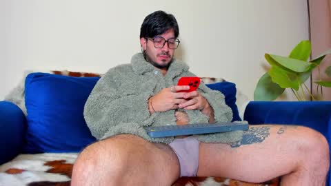 R. online show from February 7, 2025, 11:12 am