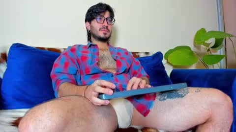 R. online show from February 15, 2025, 9:38 am