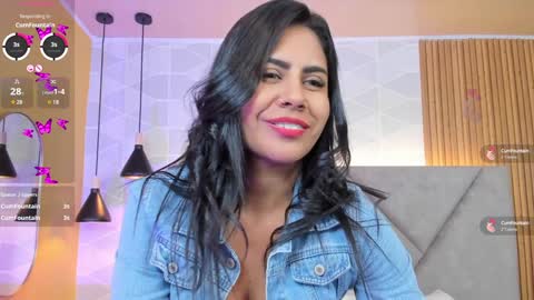 Snapshot of ada__lee_ chatting on February 26, 2025, 1:43 am Antonella online show from February 26, 2025, 1:43 am