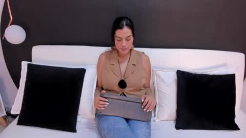 Snapshot of ada_monroe10 chatting on April 27, 2026, 2:04 pm online show from April 27, 2026, 2:04 pm