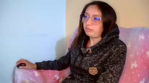 Ada naugthy28 online show from February 26, 2025, 2:37 am