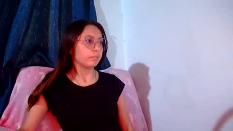 Ada naugthy28 online show from October 23, 2025, 1:43 pm