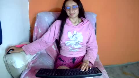Ada naugthy28 online show from June 18, 2026, 12:11 am