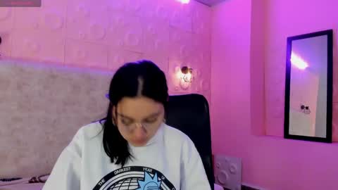 Adaira online show from May 1, 2026, 11:37 am
