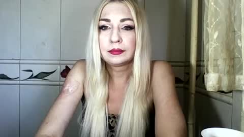 Snapshot of adajuliettesx chatting on July 19, 2026, 1:37 pm AdaJuliettesx online show from July 19, 2026, 1:37 pm