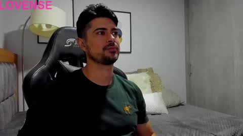 Snapshot of adam_clarke chatting on October 3, 2025, 3:47 am adam clarke online show from October 3, 2025, 3:47 am