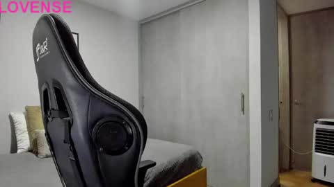 Snapshot of adam_clarke chatting on October 19, 2025, 9:04 pm adam clarke online show from October 19, 2025, 9:04 pm