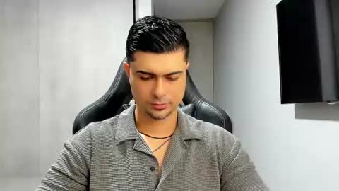 adam clarke online show from July 28, 2026, 2:29 am
