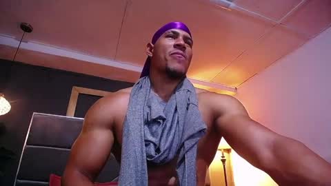 adam_fit19cm online show from May 2, 2026, 2:11 pm