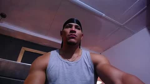 adam_fit19cm online show from June 14, 2026, 2:08 pm