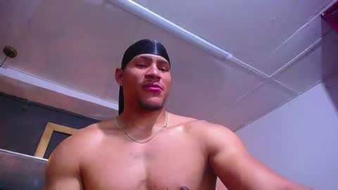 adam_fit19cm online show from July 7, 2026, 2:10 pm