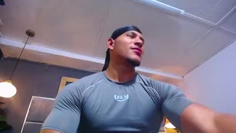 adam_fit19cm online show from July 17, 2026, 2:24 pm