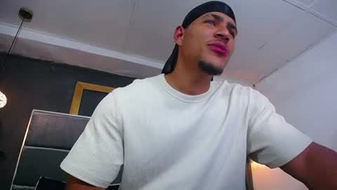 adam_fit19cm online show from July 23, 2026, 7:23 pm
