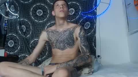 Snapshot of adam_hard_ chatting on November 27, 2025, 12:46 am Adam online show from November 27, 2025, 12:46 am