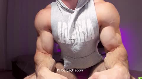 Snapshot of adam_muscle_ chatting on November 24, 2025, 11:54 am Adam online show from November 24, 2025, 11:54 am