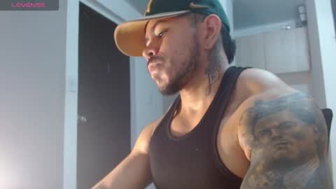 adam shilder7 online show from February 11, 2026, 9:31 pm