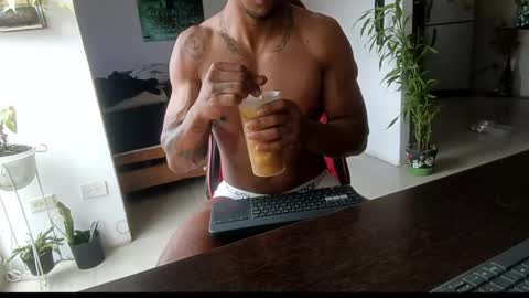 Snapshot of adam_valencia chatting on May 27, 2026, 2:36 pm Adam Valencia online show from May 27, 2026, 2:36 pm